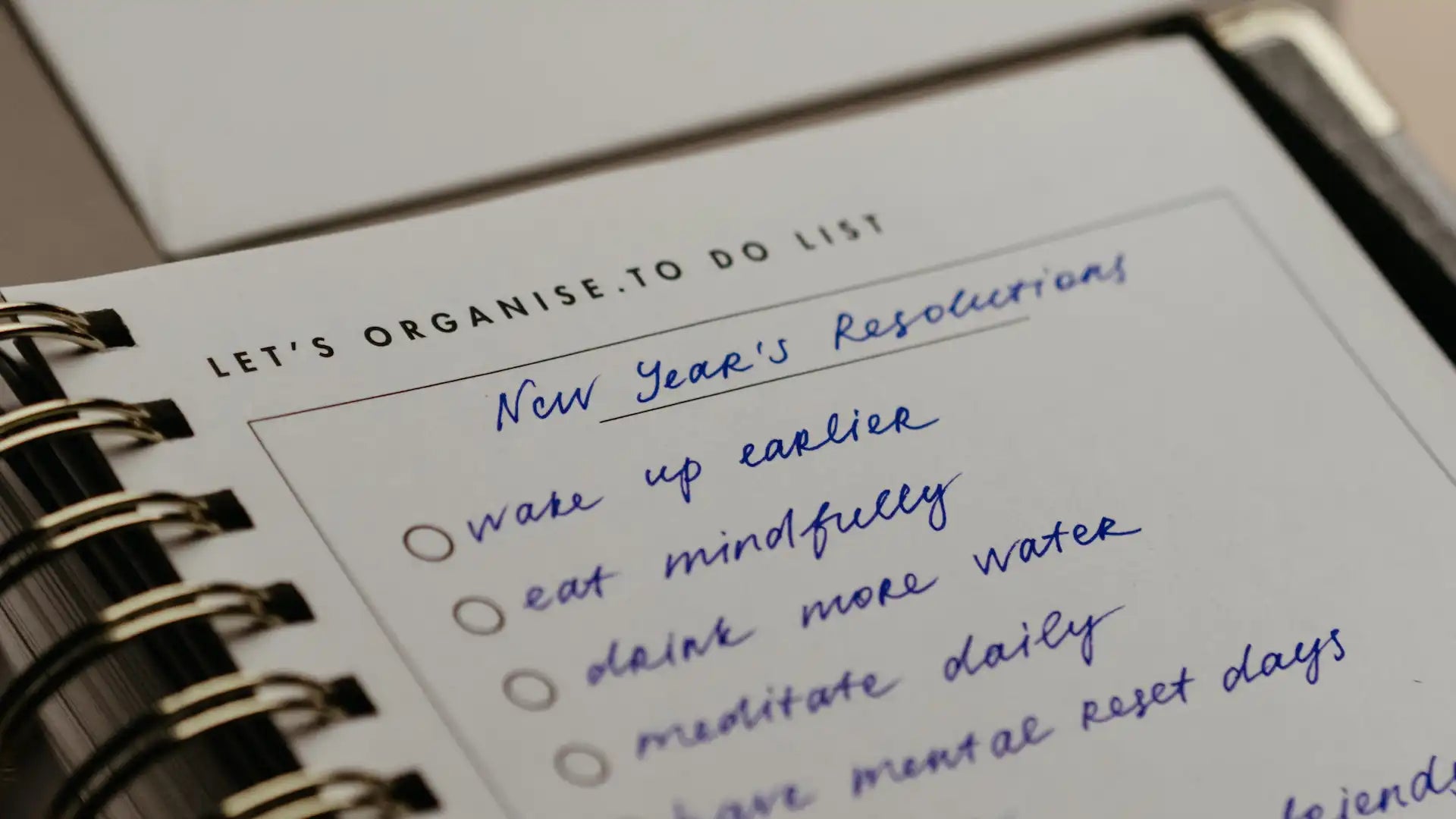 12 New Year's Resolutions for Your Home